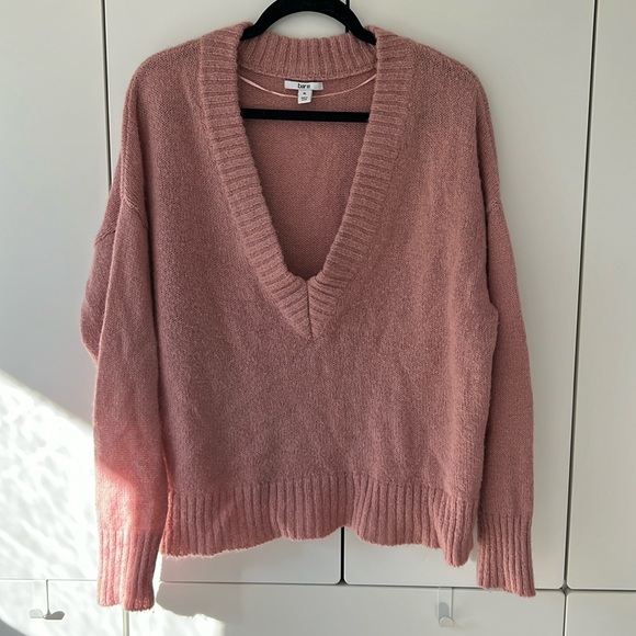 Bar III Sweaters - Bar III 25% Wool Pink V-Neck Sweater Size XL